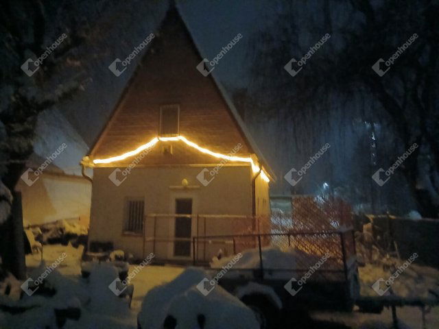 Eladó nyaraló, Szegeden 26.6 M Ft, 1 szobás