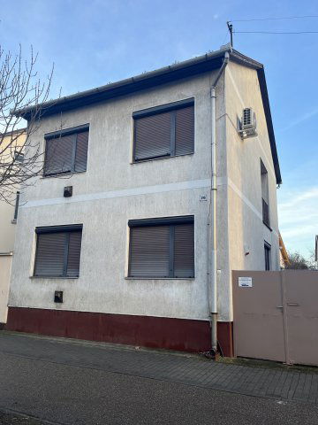 Eladó családi ház, Jászberényben 44.9 M Ft, 2+1 szobás