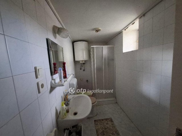 Eladó családi ház, Kisnánán 20 M Ft, 2 szobás