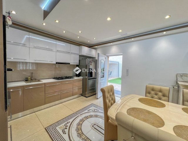 Eladó családi ház, Budapesten, XX. kerületben 99.9 M Ft