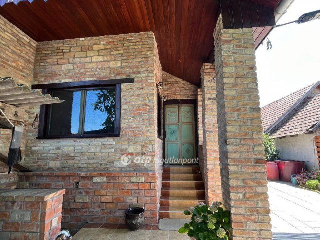 Eladó családi ház, Kiskunlacházán 69.9 M Ft, 2 szobás