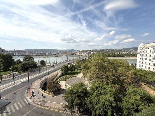 Eladó téglalakás, Budapesten, XIII. kerületben 230 M Ft