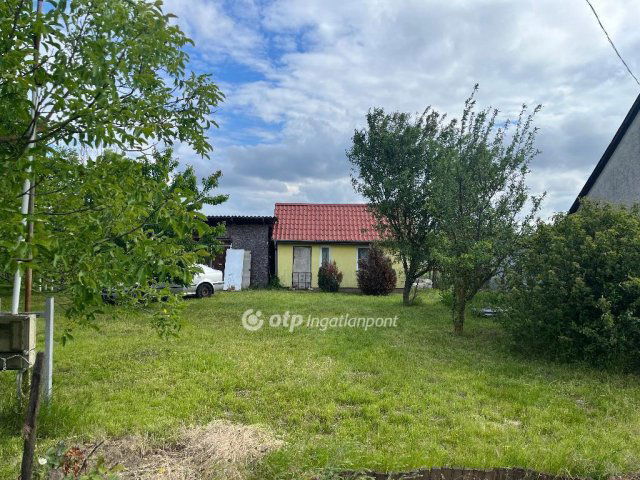 Eladó nyaraló, Győrött 16.9 M Ft, 1 szobás