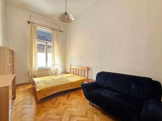 Kiadó téglalakás, albérlet, VI. kerületben, Vörösmarty utcában