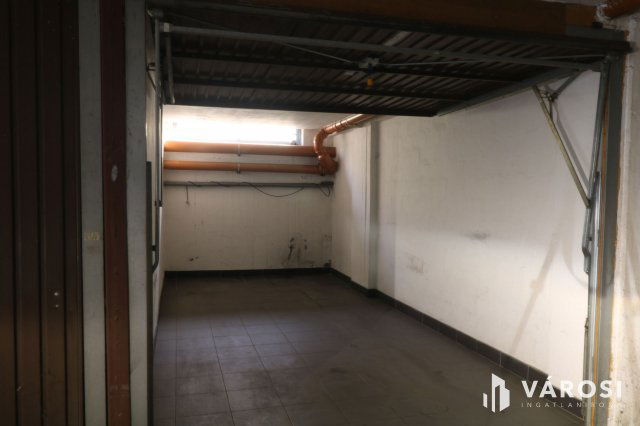 Kiadó garázs, Szegeden 30 E Ft / hó / költözzbe.hu