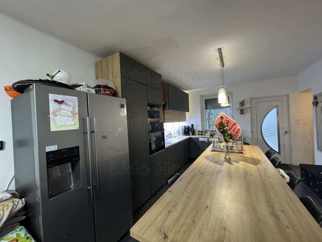 Eladó családi ház, Enyingen 49.999 M Ft, 6 szobás