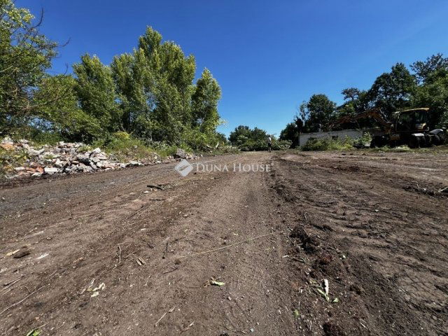 Eladó telek, Etyeken 330 M Ft / költözzbe.hu