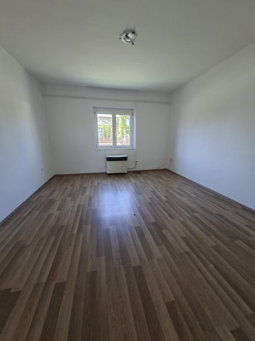 Eladó családi ház, Füzesabonyban 27.715 M Ft, 2 szobás