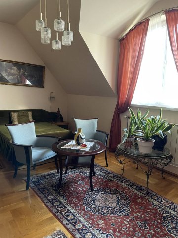 Eladó családi ház, Budapesten, III. kerületben 225 M Ft