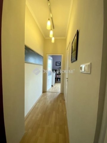 Eladó téglalakás, Pécsett 72.9 M Ft, 3 szobás