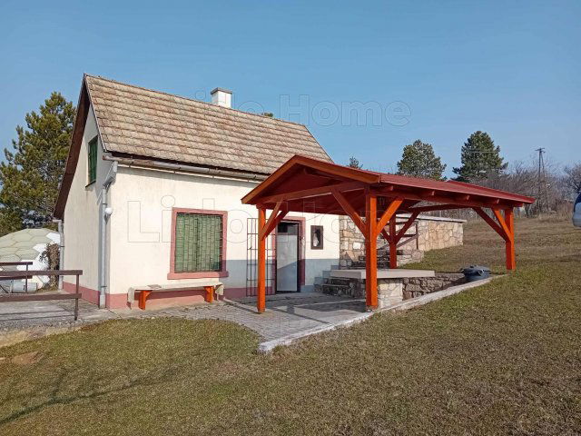 Eladó mezogazdasagi ingatlan, Lovason 59.9 M Ft