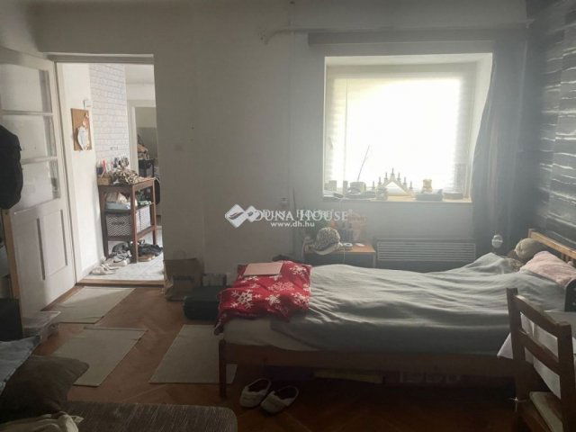 Eladó családi ház, Budaörsön 59.9 M Ft, 2 szobás
