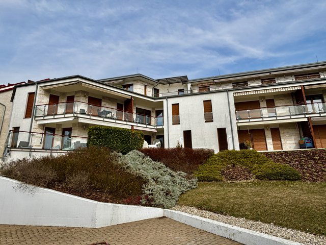 Eladó téglalakás, Balatonfüreden 110 M Ft, 2+1 szobás