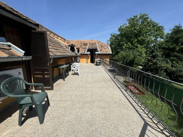 Eladó hotel, Ecseren 250 M Ft / költözzbe.hu