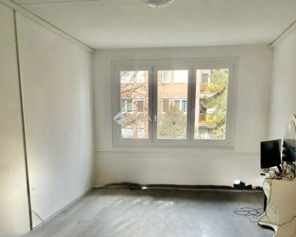 Eladó panellakás, Budapesten, XXI. kerületben 52.5 M Ft, 2 szobás