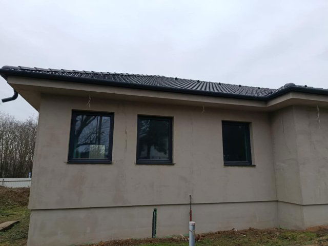 Eladó családi ház, Nyíregyházán 76.9 M Ft, 4 szobás