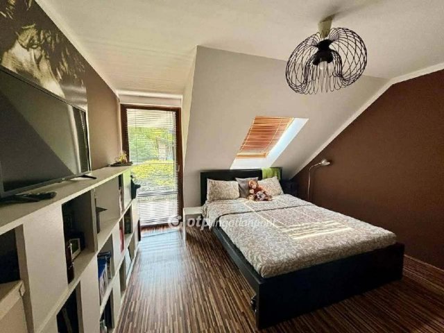 Eladó családi ház, Egerben 175 M Ft, 4 szobás