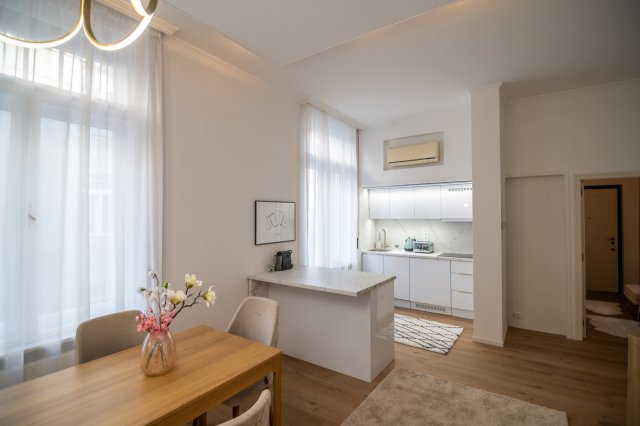 Eladó téglalakás, Budapesten, V. kerületben 125 M Ft, 2 szobás
