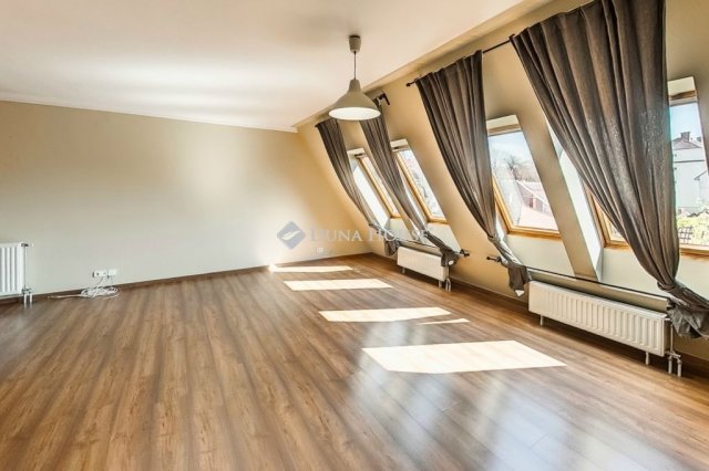 Eladó téglalakás, Kecskeméten 78.8 M Ft, 2+1 szobás