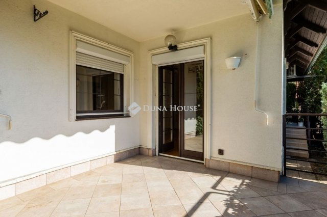 Eladó ikerház, Budapesten, II. kerületben 328 M Ft, 6 szobás