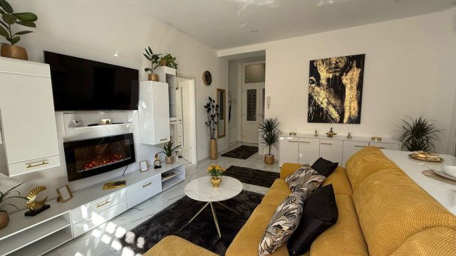 Eladó téglalakás, Budapesten, V. kerületben 116 M Ft, 2 szobás