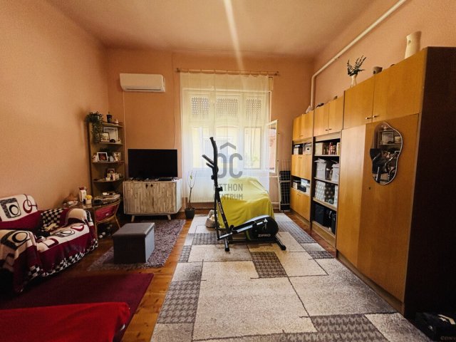 Eladó családi ház, Cegléden 24.5 M Ft, 2 szobás
