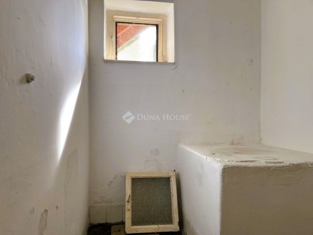 Eladó téglalakás, Ócsán 46.9 M Ft, 2 szobás