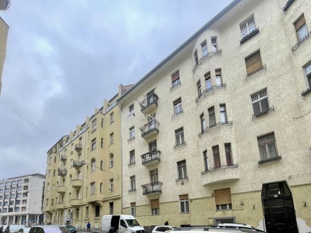 Eladó téglalakás, Budapesten, II. kerületben 104 M Ft, 3 szobás