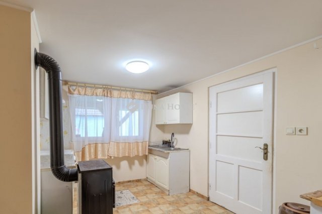 Eladó családi ház, Cserépfaluban 58 M Ft, 4 szobás