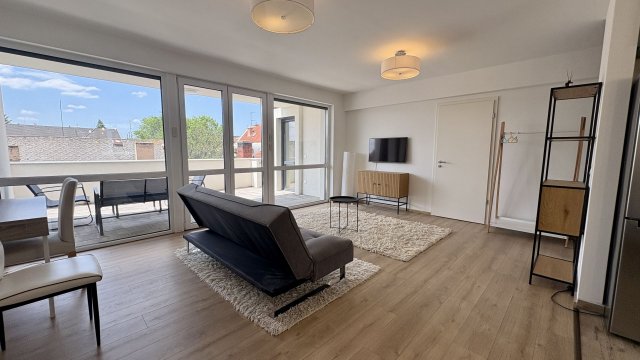 Kiadó téglalakás, albérlet, Debrecenben 430 E Ft / hó, 3 szobás