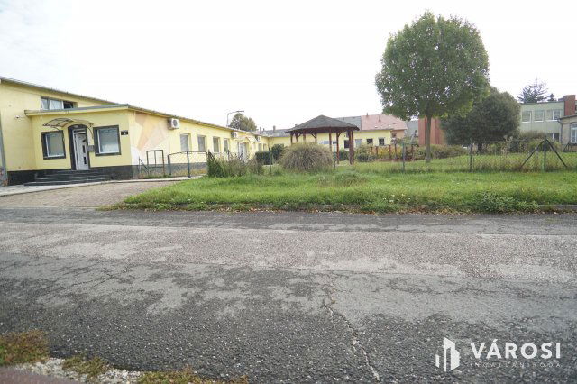 Kiadó ipari ingatlan, Nagykanizsán 1250 E Ft / hó