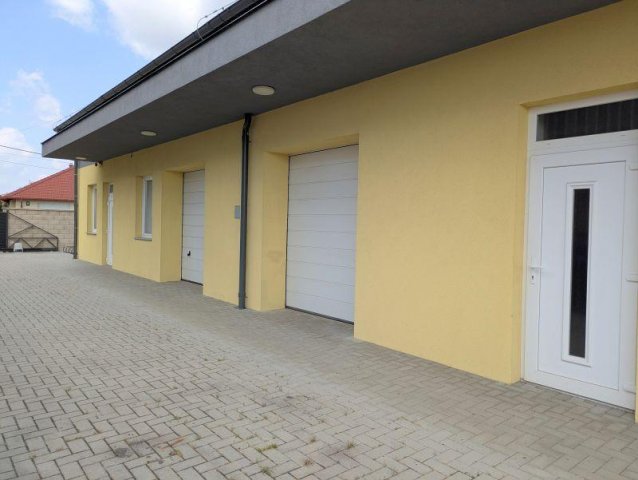 Eladó ipari ingatlan, Máriakálnokon 250 M Ft