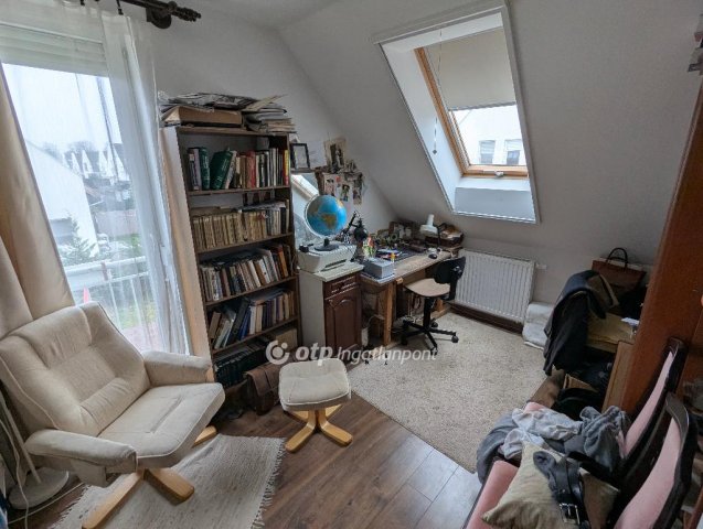 Eladó sorház, Vácon 109.2 M Ft, 1+3 szobás