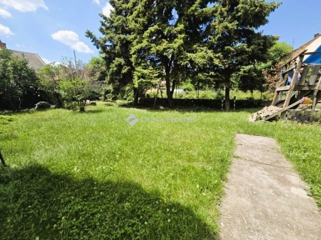 Eladó nyaraló, Szegeden 94.5 M Ft, 3 szobás