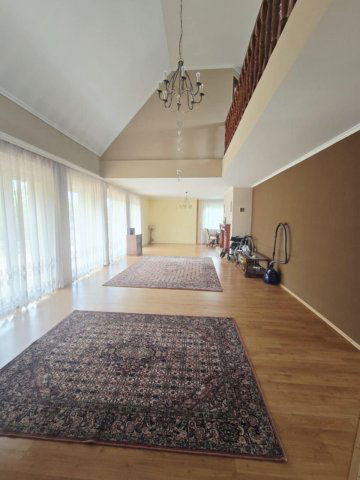 Eladó családi ház, Mosonmagyaróváron 129.9 M Ft, 6 szobás