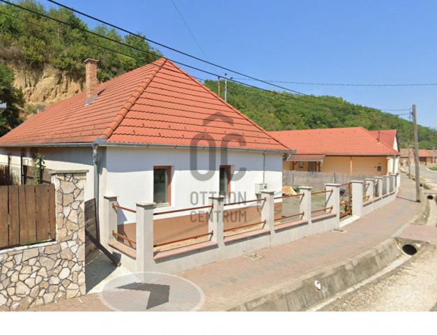 Eladó családi ház, Bátaapátiban 35 M Ft, 3 szobás