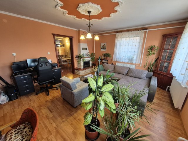 Eladó családi ház, Debrecenben 95 M Ft, 3+1 szobás