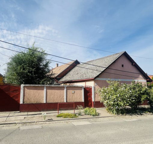 Eladó családi ház, Monoron, Vörösmarty utcában 56.5 M Ft
