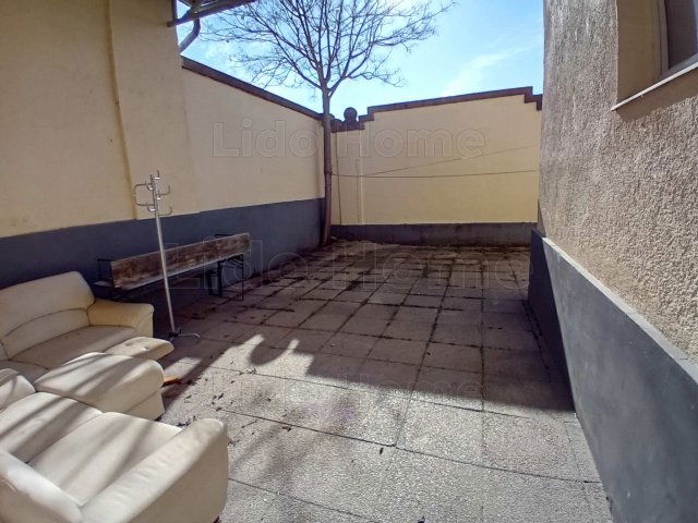 Eladó hotel, Győrött 71 M Ft, 10 szobás / költözzbe.hu