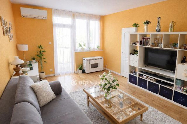 Eladó téglalakás, Budapesten, XX. kerületben 52.5 M Ft, 1 szobás