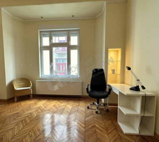 Kiadó téglalakás, albérlet, V. kerületben, Belgrád rakparton