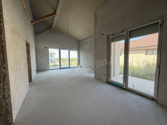 Eladó családi ház, Nagytarcsán 115 M Ft, 5 szobás