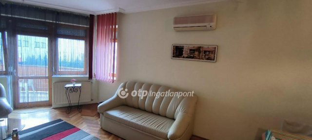 Eladó téglalakás, Békéscsabán 49.8 M Ft, 2 szobás