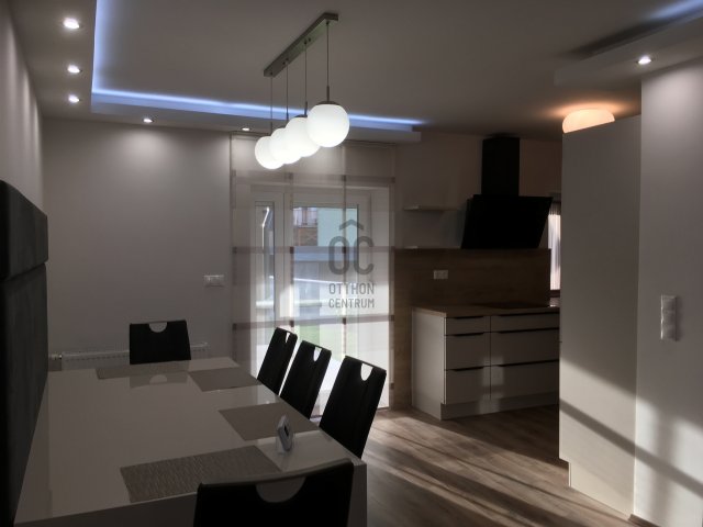 Kiadó családi ház, albérlet, Szombathelyen 350 E Ft / hó