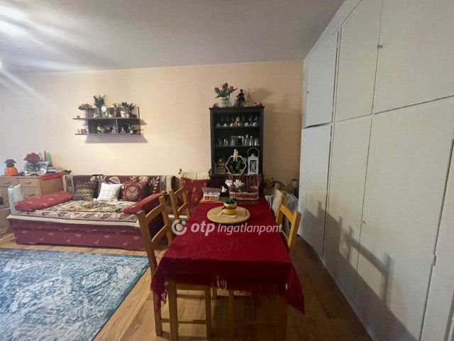 Eladó panellakás, Székesfehérvárott 52 M Ft, 2 szobás