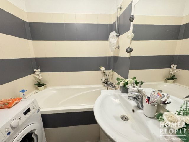 Eladó téglalakás, Hódmezővásárhelyen 40 M Ft, 2 szobás