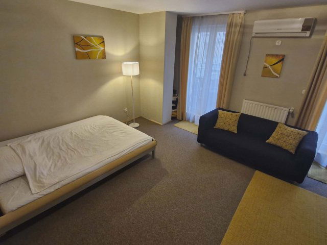 Kiadó téglalakás, albérlet, V. kerületben, Vadász utcában