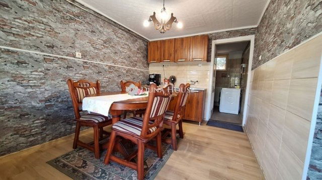Eladó családi ház, Simontornyán 23.5 M Ft, 3 szobás