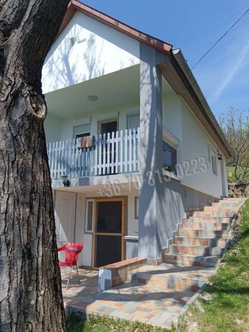 Eladó nyaraló, Csörnyeföldön 15.5 M Ft, 1 szobás