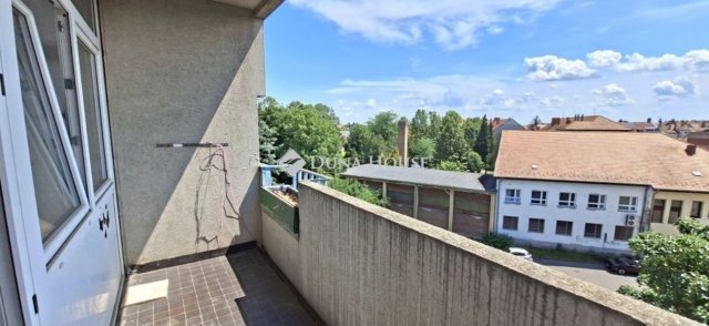 Eladó téglalakás, Szombathelyen 32.9 M Ft, 1 szobás